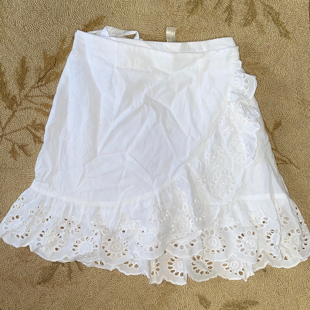 White summer skirt - NEVER WORN BEFORE